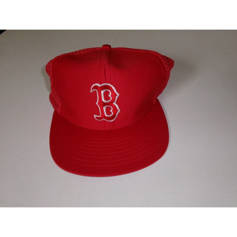 RED SOX SM/MED UNIVERSAL 90S SNAPBACK 00S HAT CAP VINTAGE DEADSTOCK H3